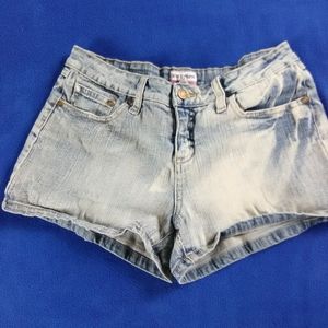 ⏳ 🌞 No Boundaries Jean Shorts Size 7